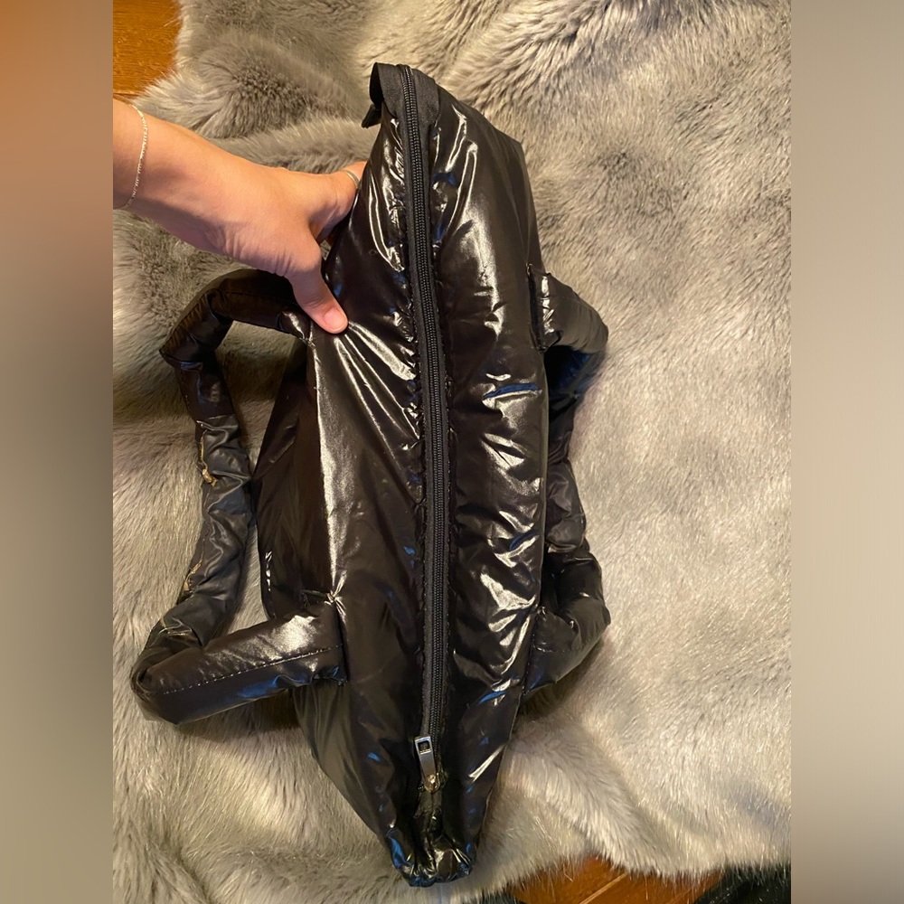 COPY - Inzing Puffer Bag - Picture 4 of 8